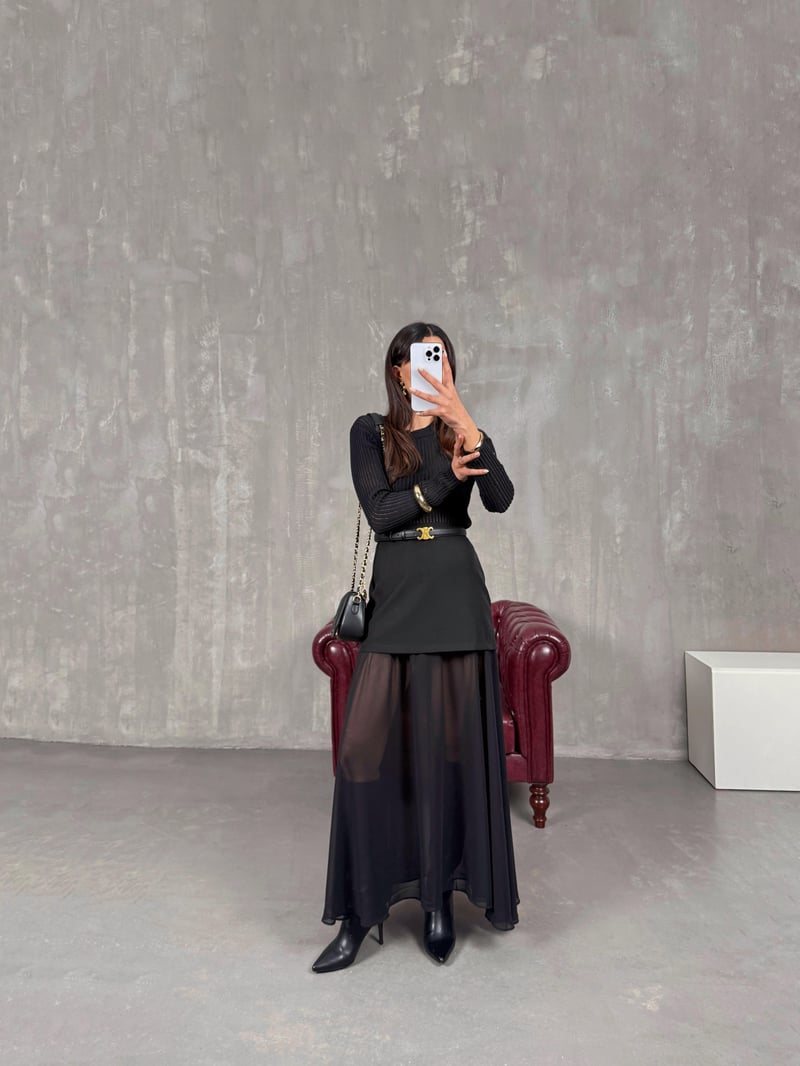 Oscar Black Designed Skirt with Chiffon Detail Underneath