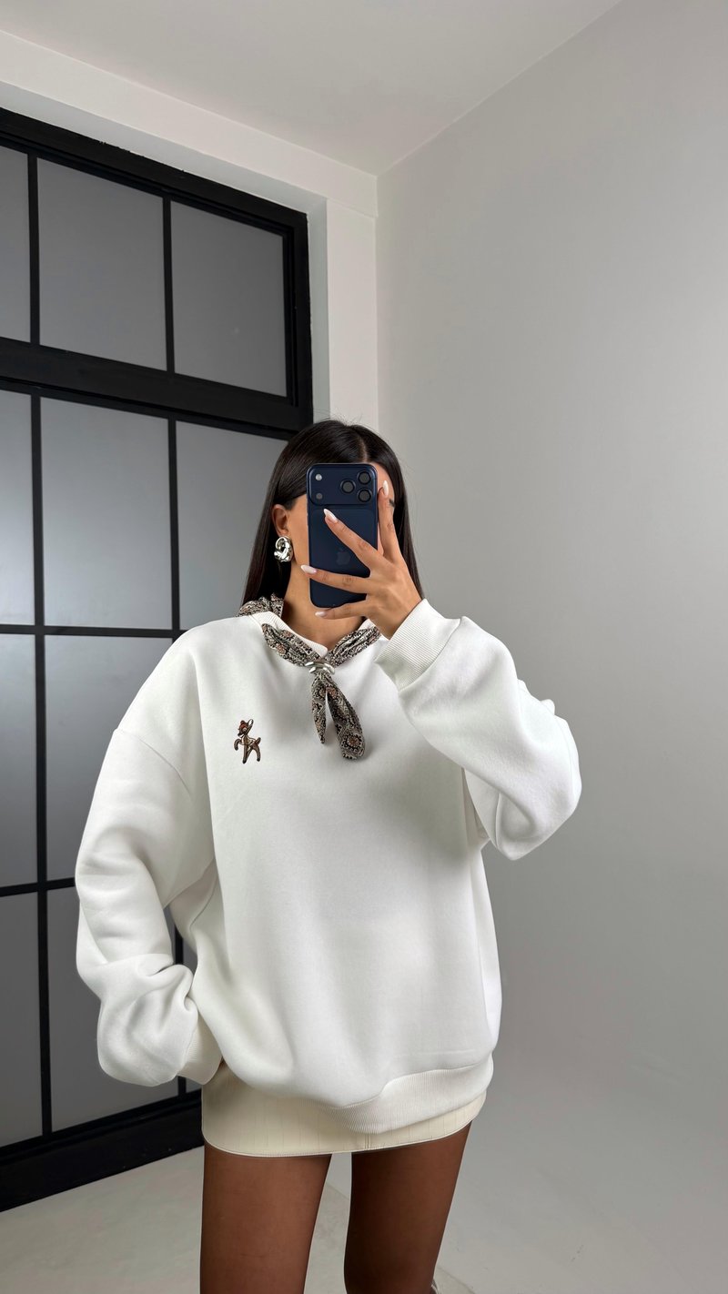 Beyaz Yaka Fular Detaylı Şardonlu Sweatshirt GAUS-00646