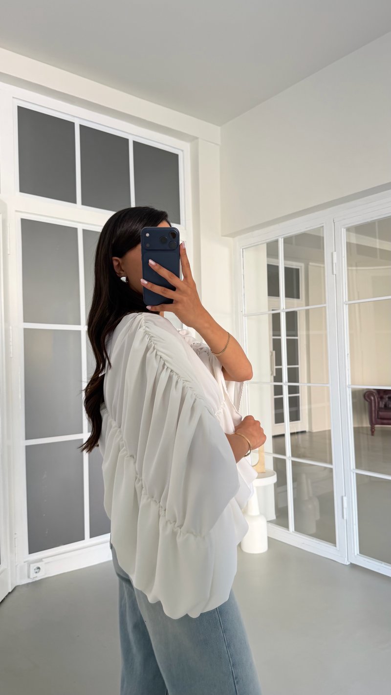 Beyaz Drapeli Oversize Bluz GAUS-01767