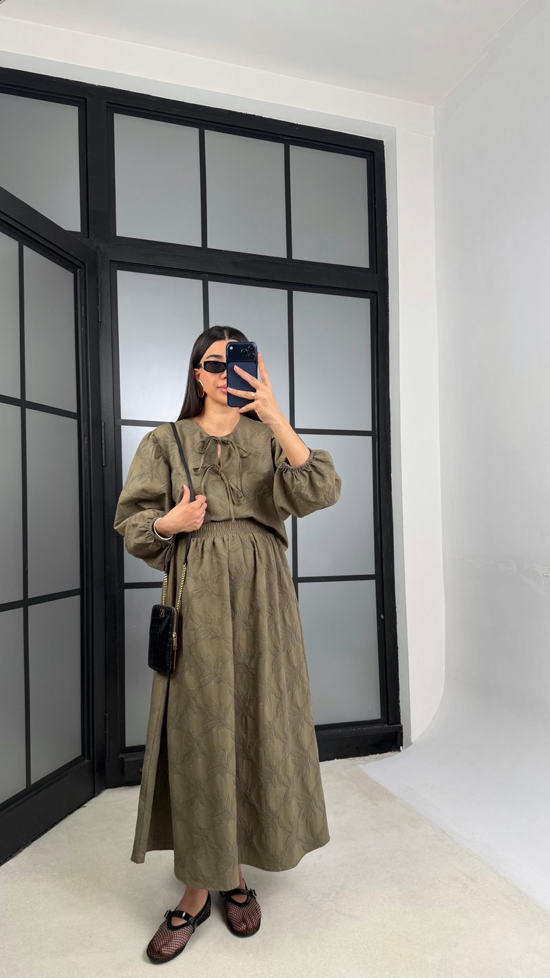 Haki Çiçek Nakışlı Gömlek Beli Lastikli Etek Takım GAUS-01182