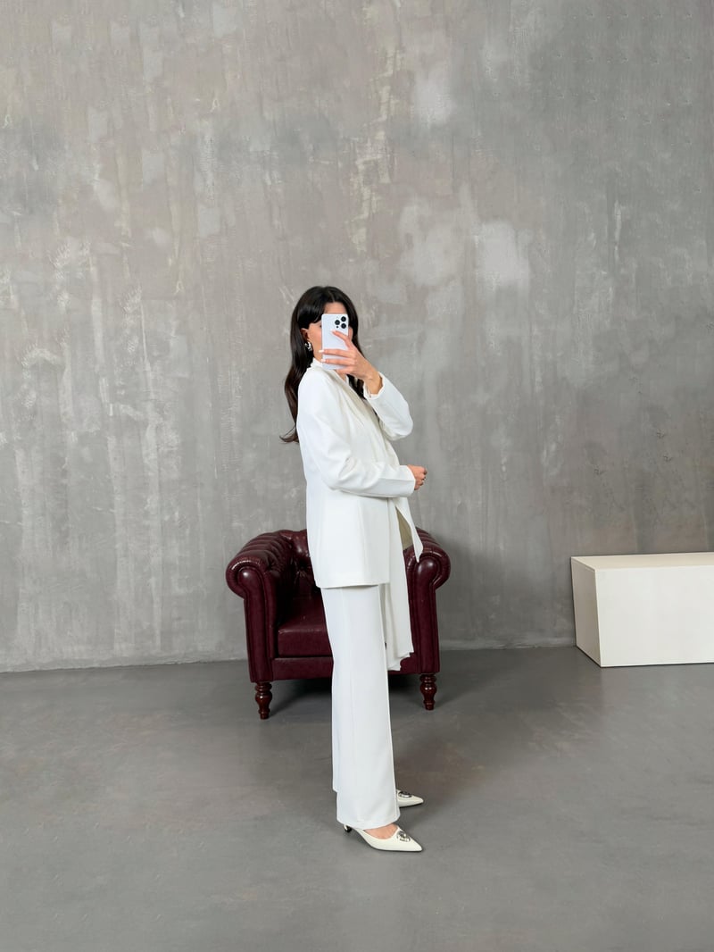Jesica White Chiffon Shawl Detailed Lined Jacket Pants Premium Design Set