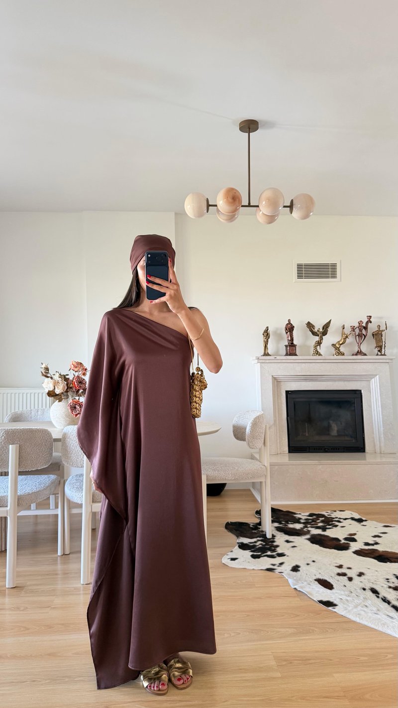 Kahve Bandanalı Tek Omuz Saten Elbise GAUS-01645