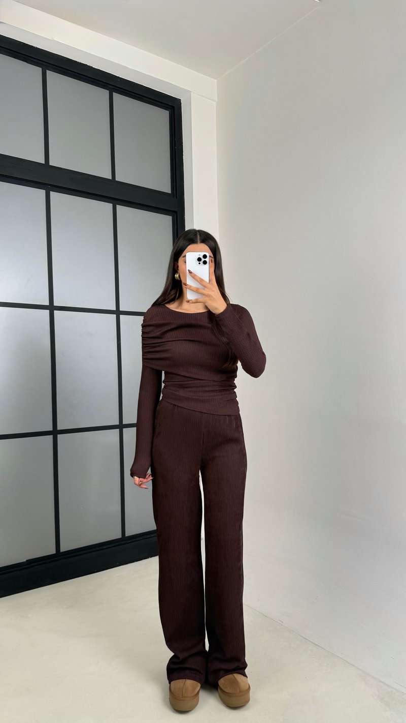 Kahve Yaka Detaylı Bluz Beli Lastikli Pantolon Gofre Kumaş Takım GAUS-00229