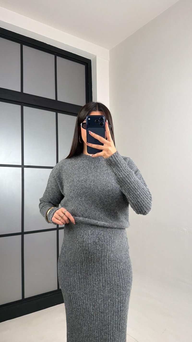 Gri Yumuşak Dokulu Triko Elbise GAUS-01083