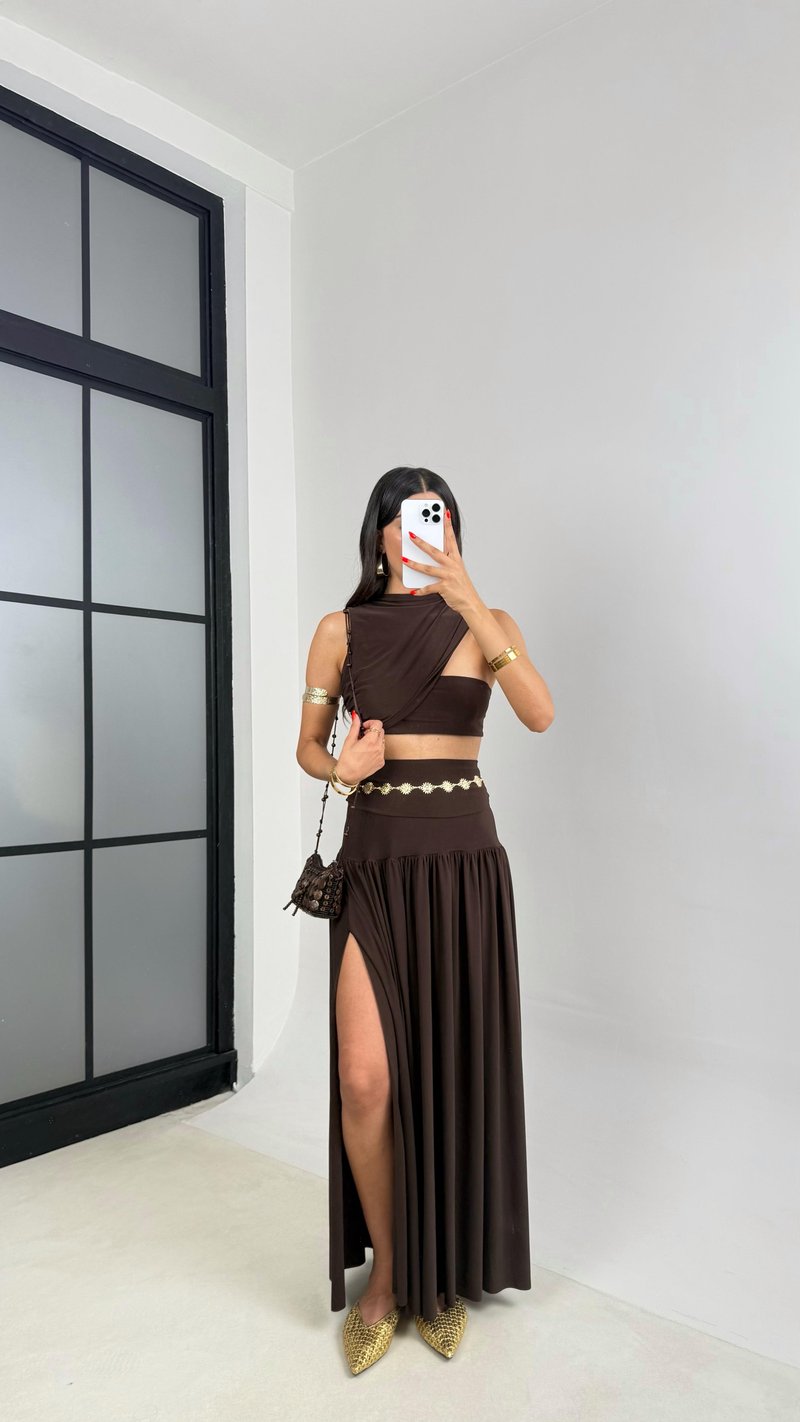 Kahve Sandy Kumaş Yırtmaçlı Etek Crop Takım GAUS-0049