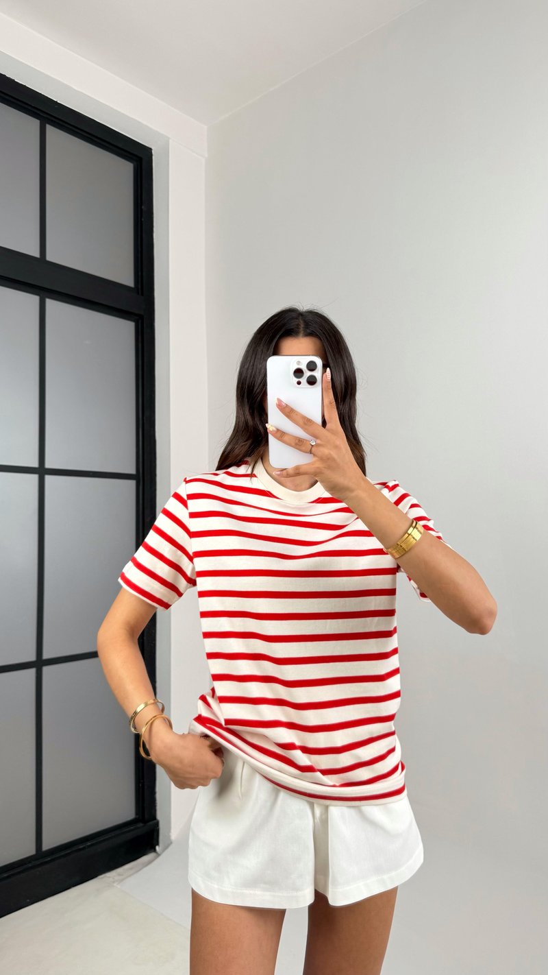 Beyaz Kırmızı Şeritli MD Muadil Tshirt Gaus00682