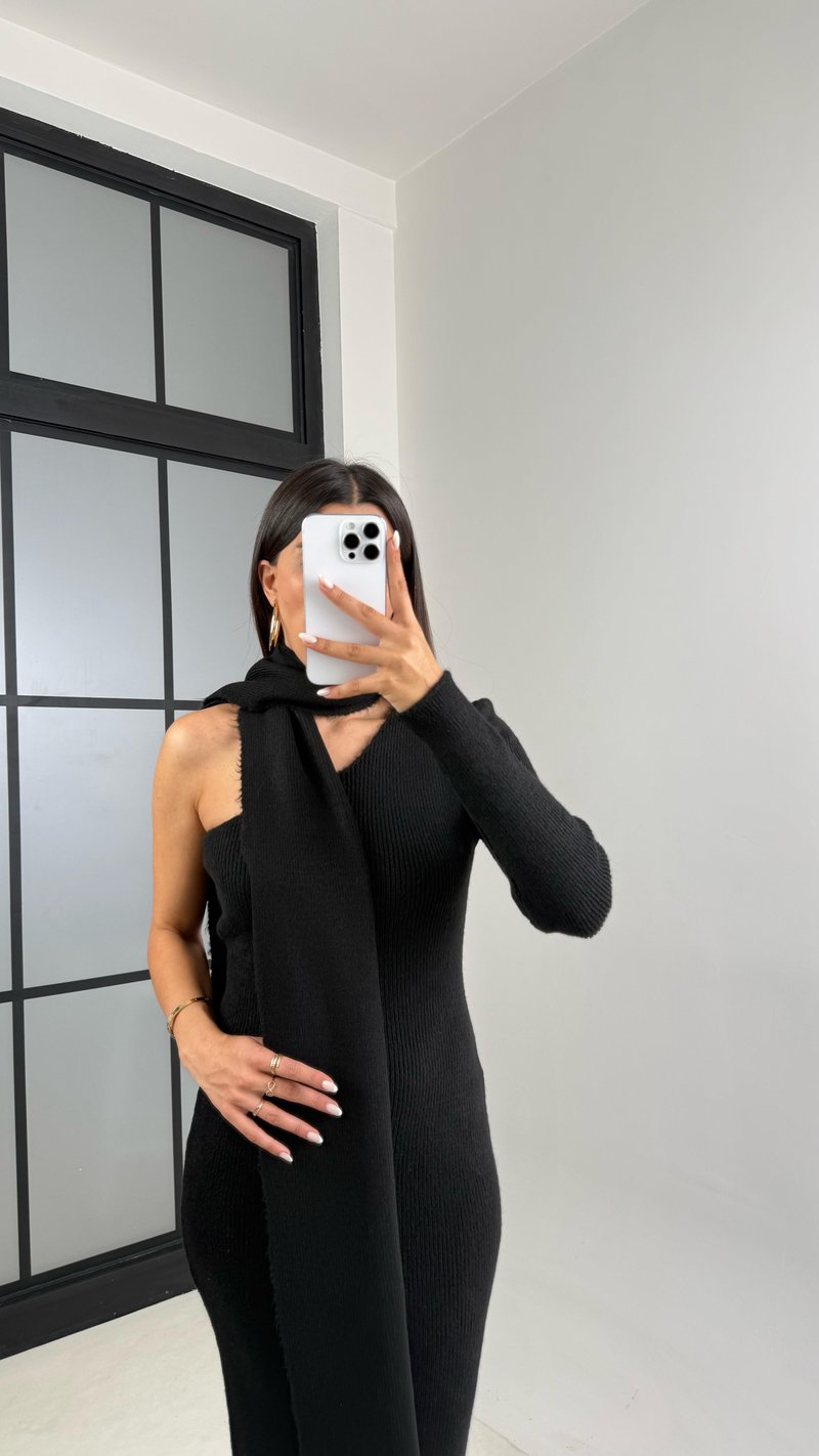 Siyah Tek Omuz Atkılı Triko Elbise GAUS-00223