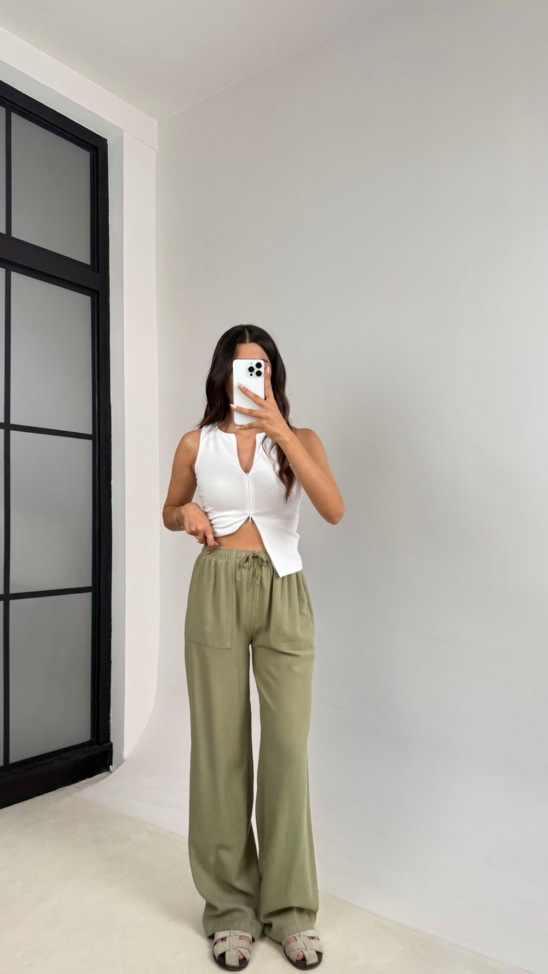 Yeşil Beli Lastikli Cep Detaylı Gabardin Pantolon GAUS-0082