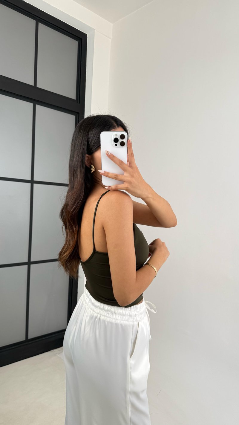 Haki Askılı Pedli Basic Crop GAUS-0084