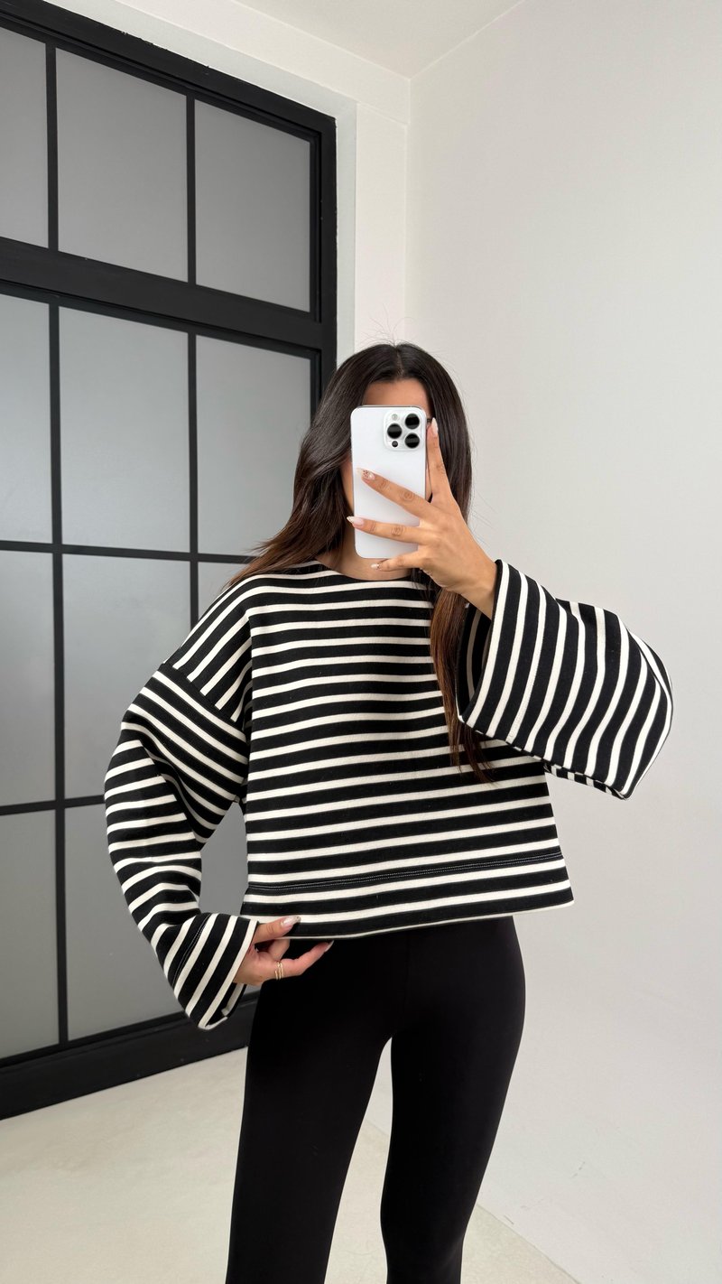 Siyah Çizgili Şardonlu Crop Kazak GAUS-00132