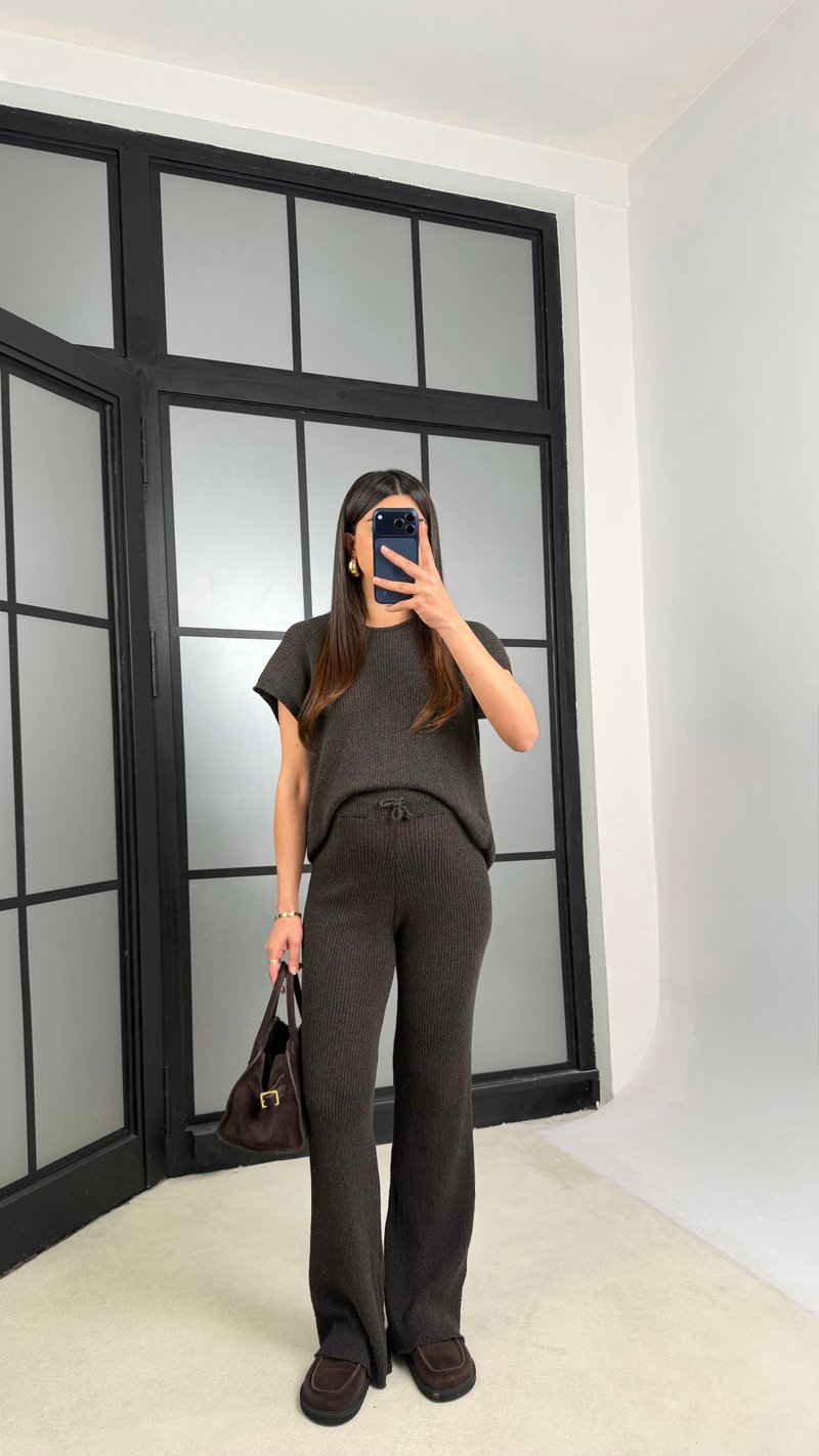 Acı Kahve Sıfır Kol Tshirt Beli Lastikli Pantolon Triko Takım GAUS-01238