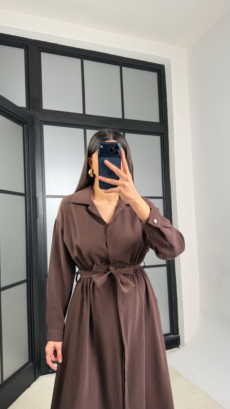 Kahve Beli Lastikli Kuşaklı Tencel Elbise GAUS-01286