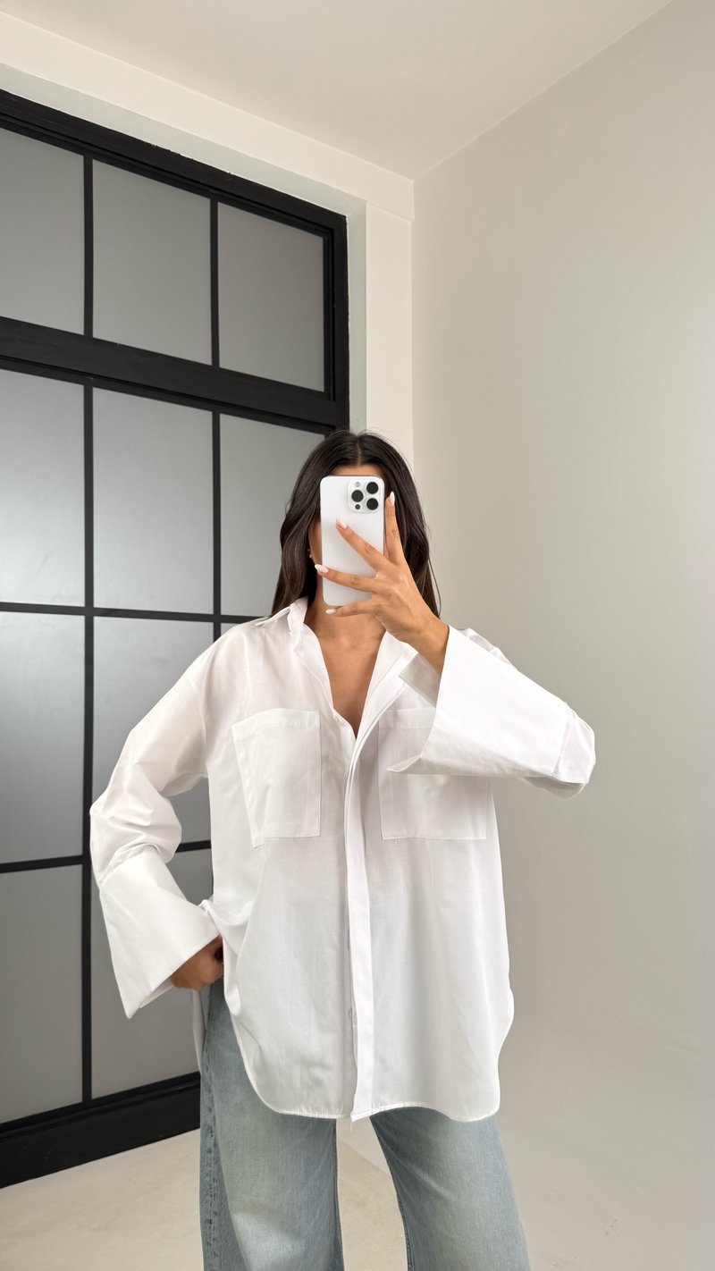 Beyaz Gizli Düğmeli Kol Katlamalı Poplin Gömlek GAUS-00449