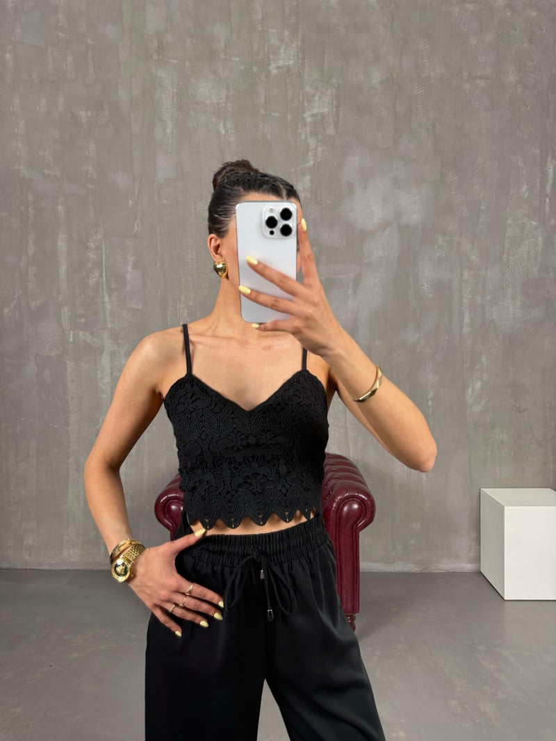 Siyah Nakışlı Askılı Büstiyer Crop Gaus00120