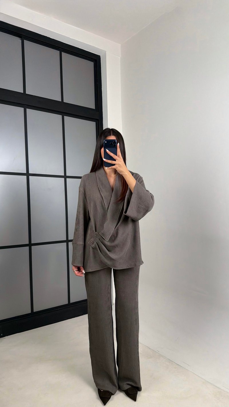 Vizon Yan Düğme Detaylı Kimono Beli Lastikli Pantolon Fitilli Kumaş Takım GAUS-00624