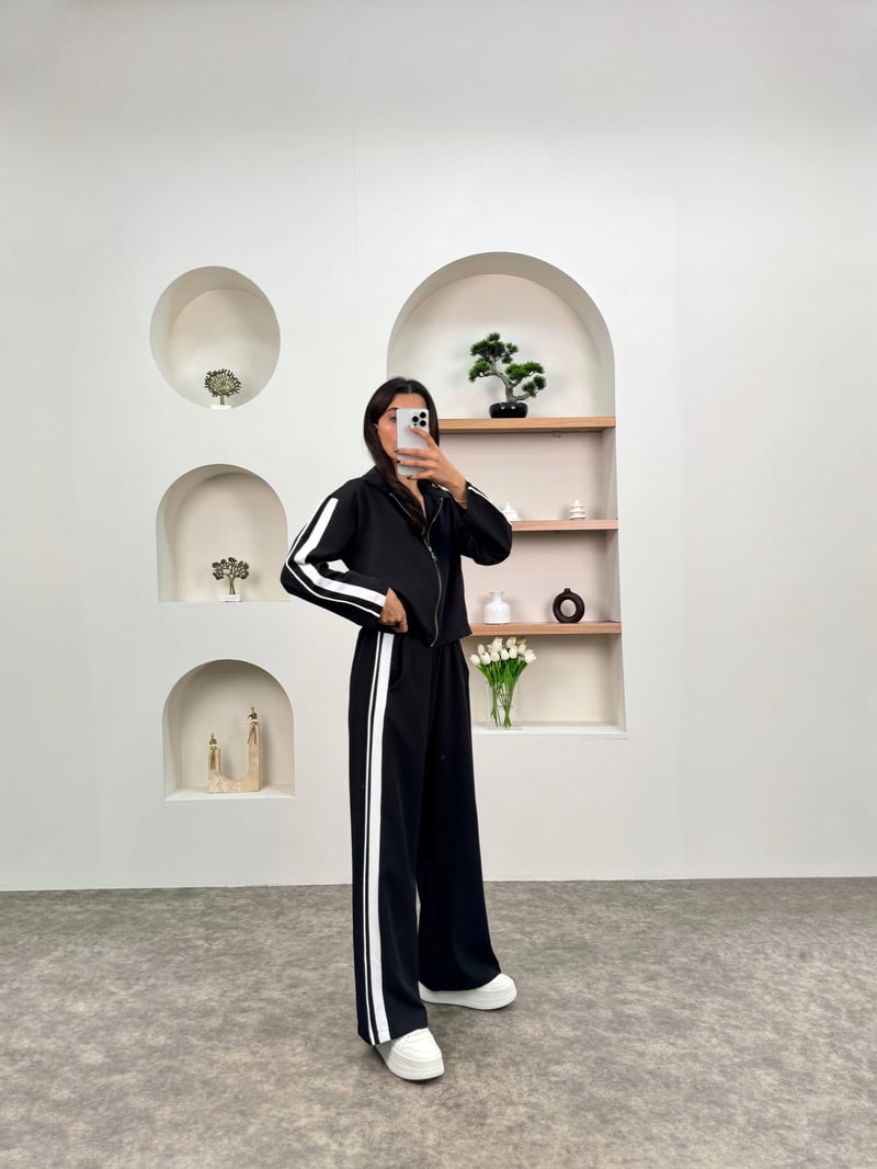 Ena Siyah Çizgili ZR Model Fermuarlı Takım
