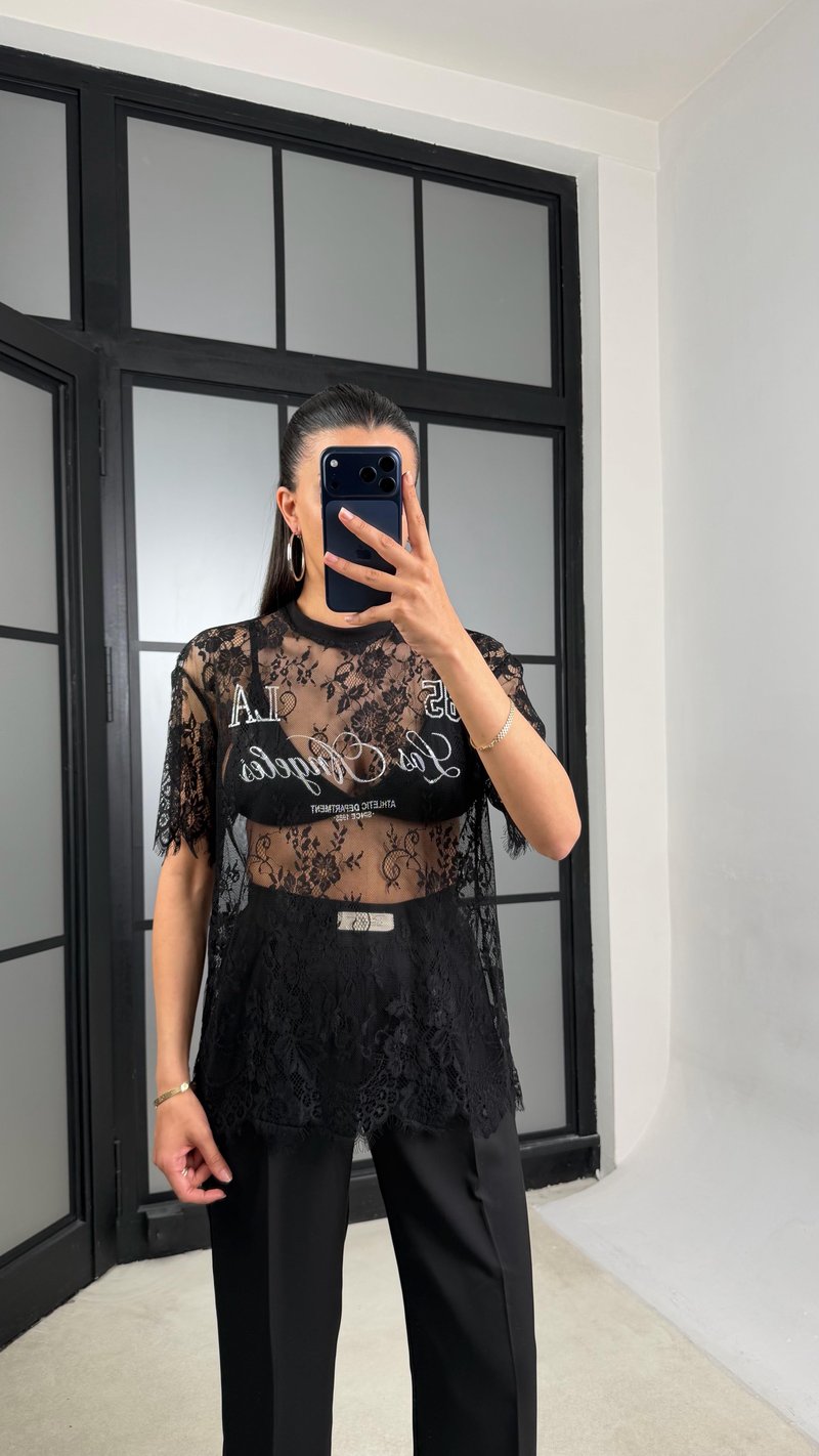 Siyah Muadil Yazılı Dantelli Tshirt GAUS-01492