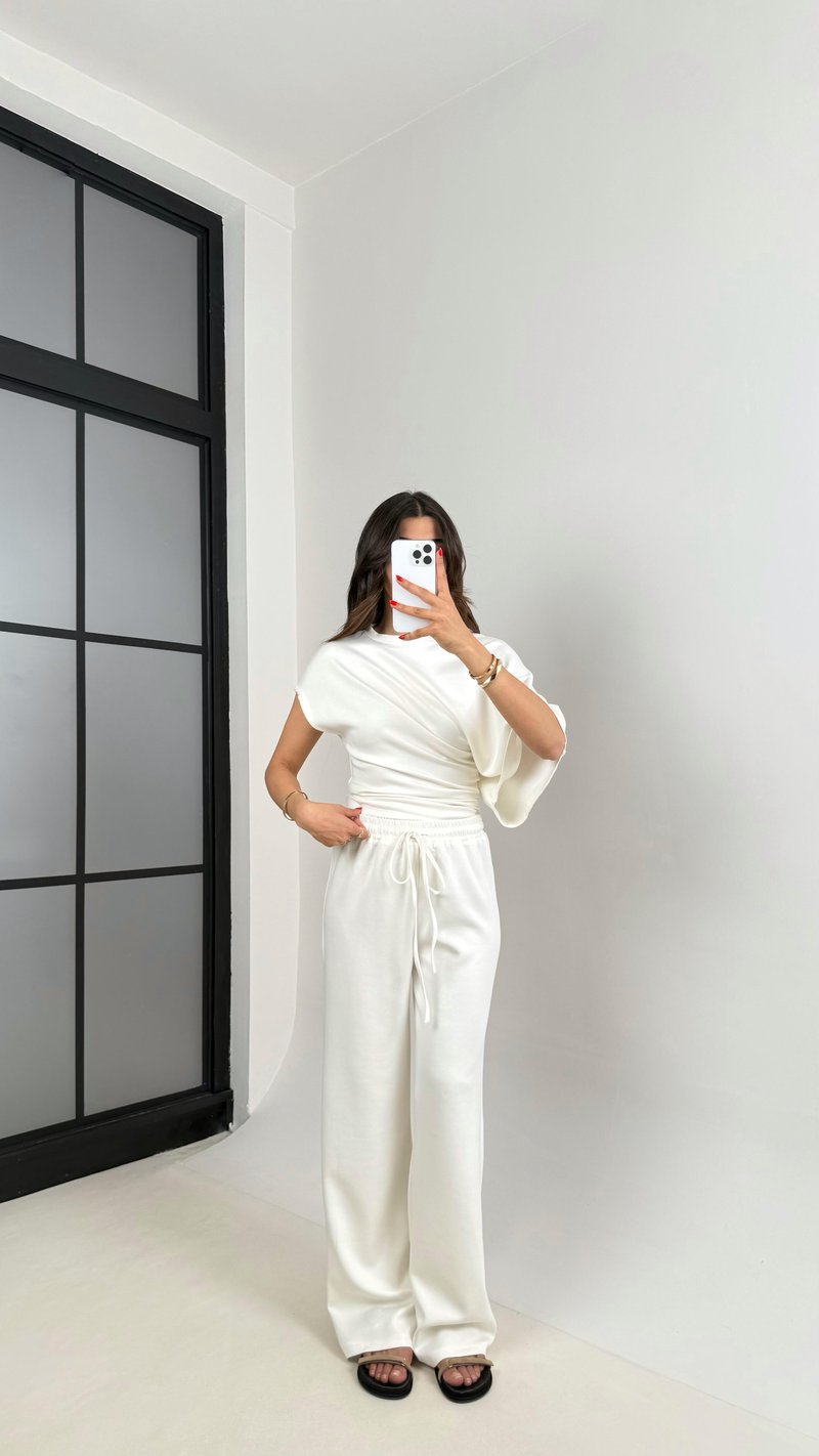 Beyaz Yarasa Kol Bluz Beli Lastikli Pantolon Tasarım Modal Kumaş Takım Gaus00490