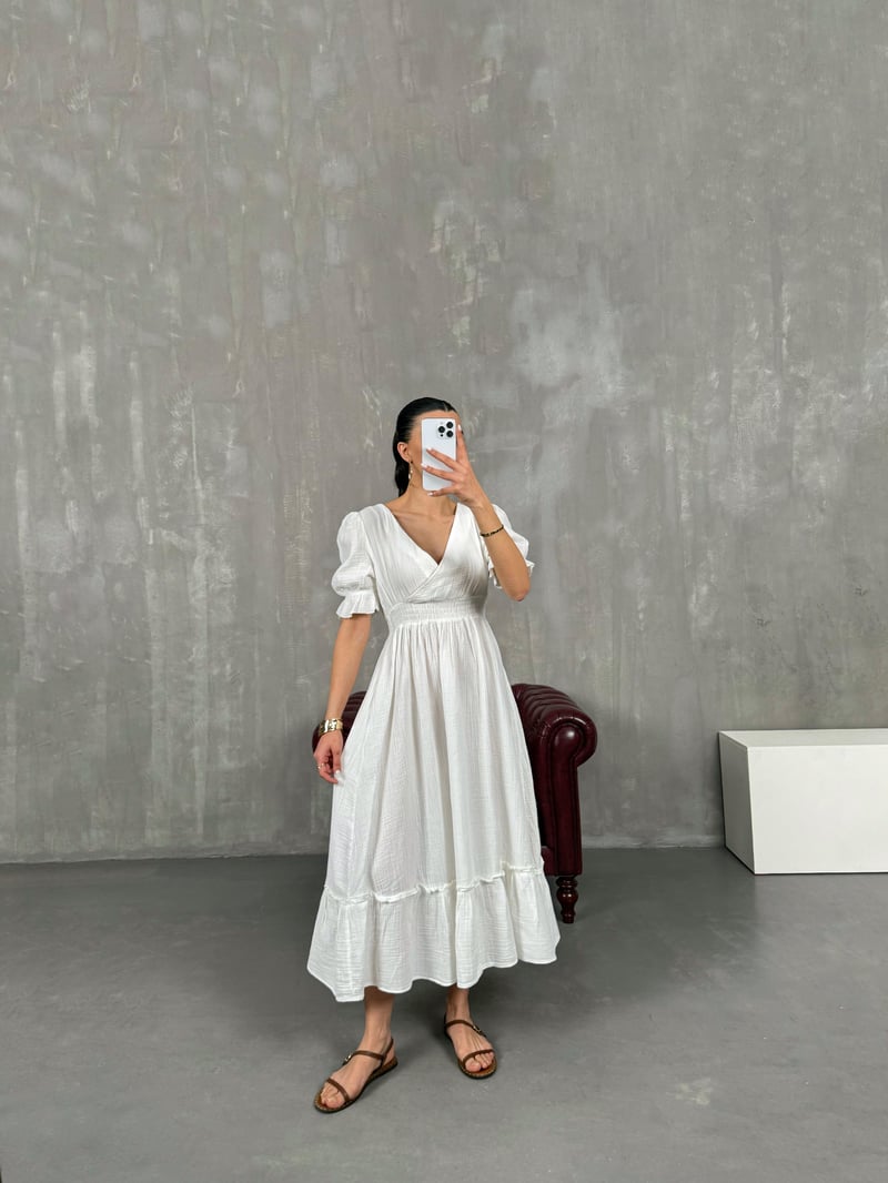 Beyaz V Yaka Beli Lastikli Büzgülü Müslin Pinterest Elbise Gaus00022