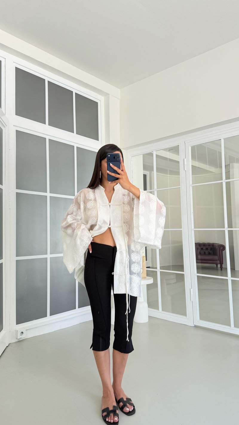 Siyah Dikiş Detaylı Capri Pantolon GAUS-01722