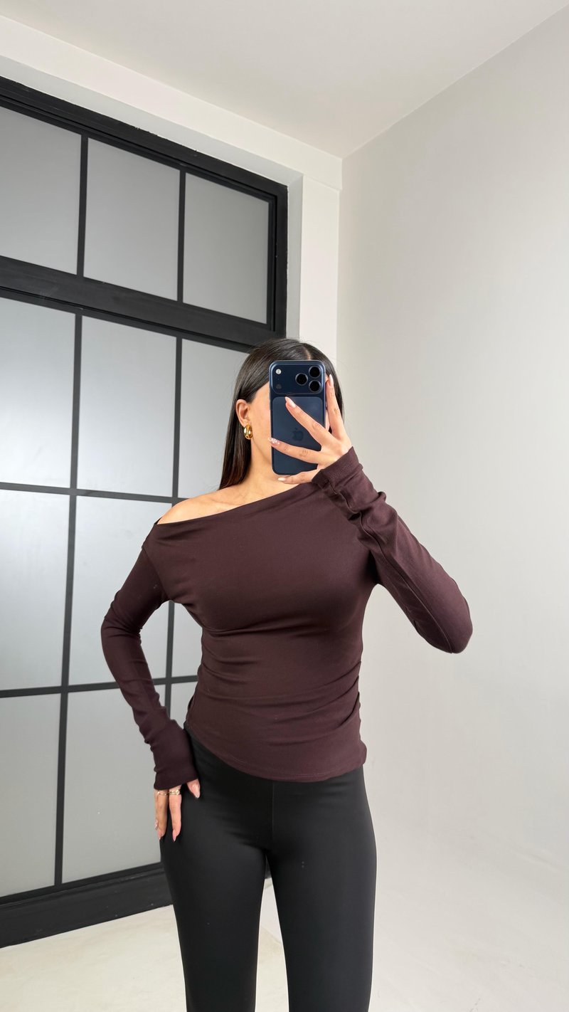 Acı Kahve Kayık Yaka Örme Bluz GAUS-00872