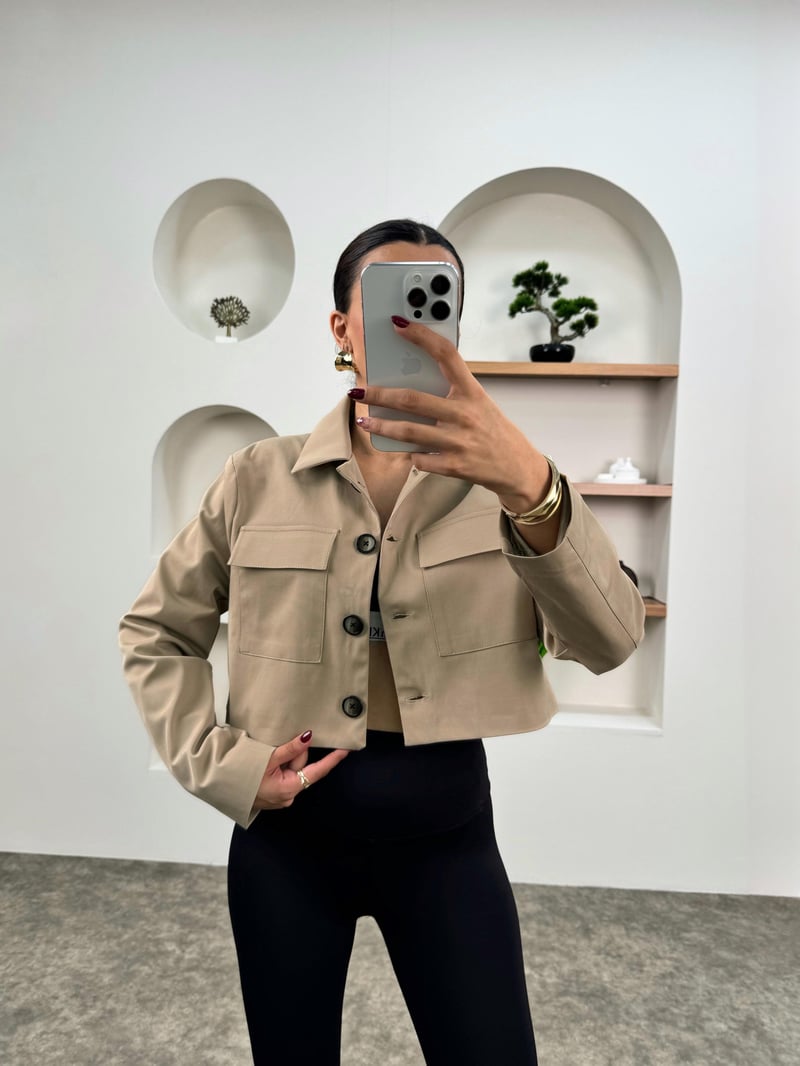 Late Taş ZR Model Muadil Astarlı Düğmeli Crop Ceket
