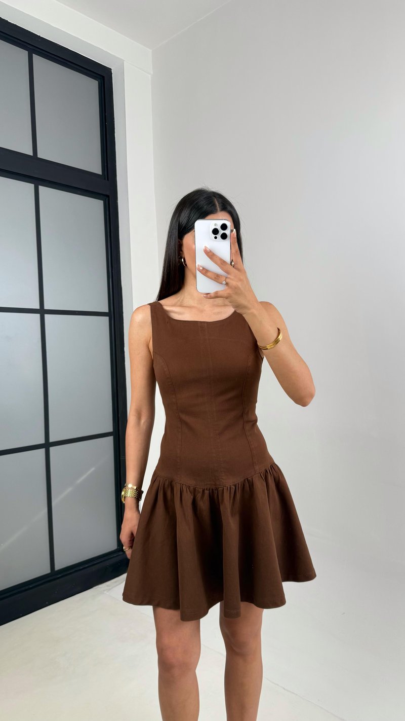 Kahve Sıfır Kollu Fermuarlı Pileli Denim Elbise Gaus00610