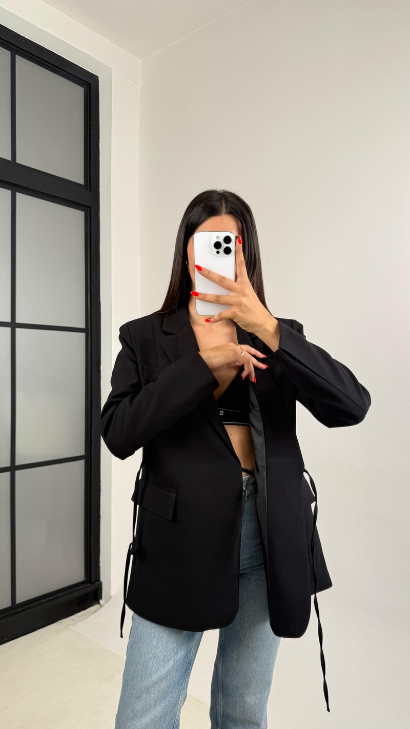Siyah Astarlı Vatkalı Önden Bağlama Detaylı  Blazer Ceket GAUS-0068