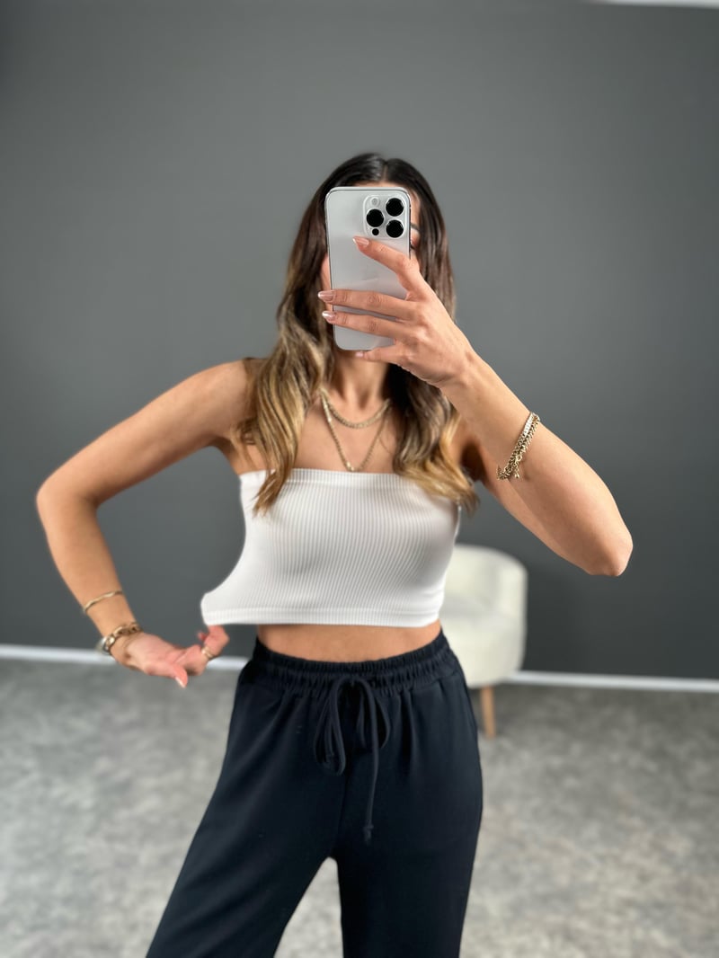 Beyaz Straplez Crop 