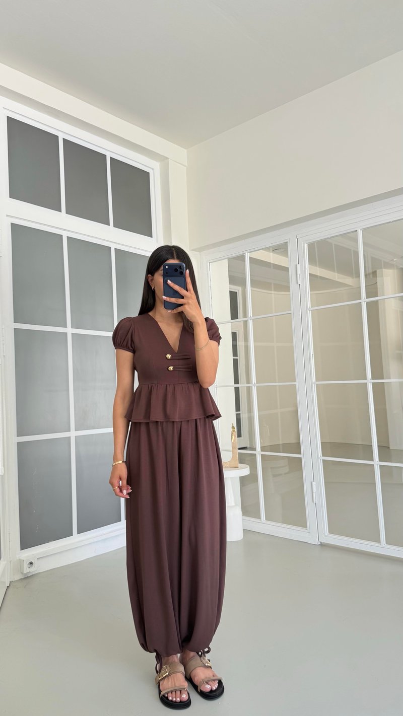 Kahve Gold Düğme Detaylı Peplum Bluz Beli Lastikli Şalvar Pantolon İkili Modal Takım GAUS-01673