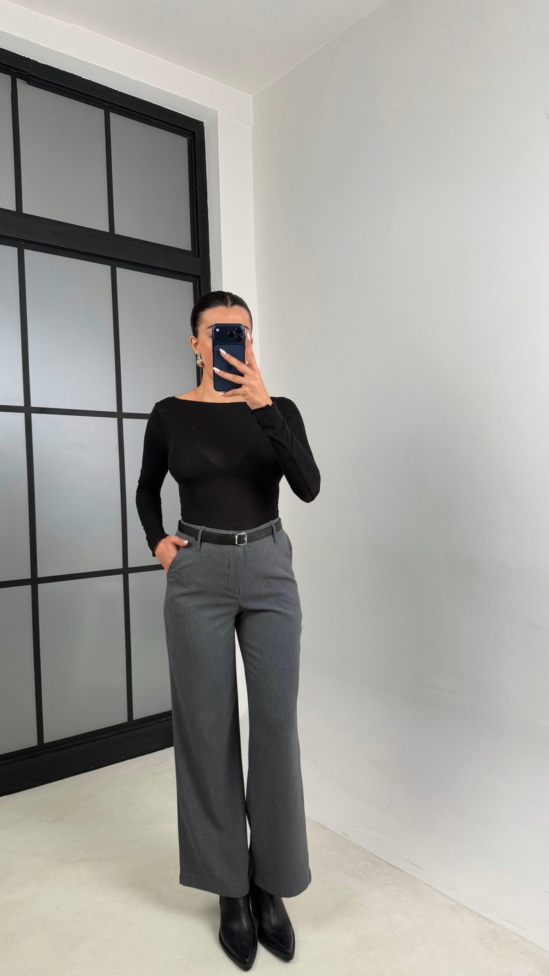 Antrasit Kemerli Paça Detaylı Kumaş Pantolon GAUS-00553