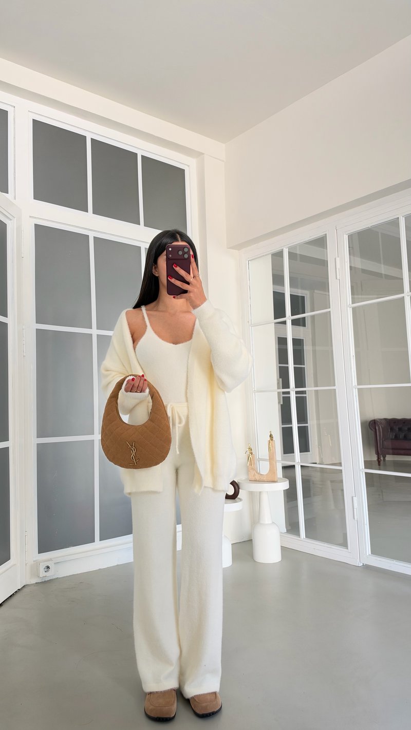 Krem Yumuşak Dokulu Üçlü Premium Takım GAUS-02028 GAUS-02210