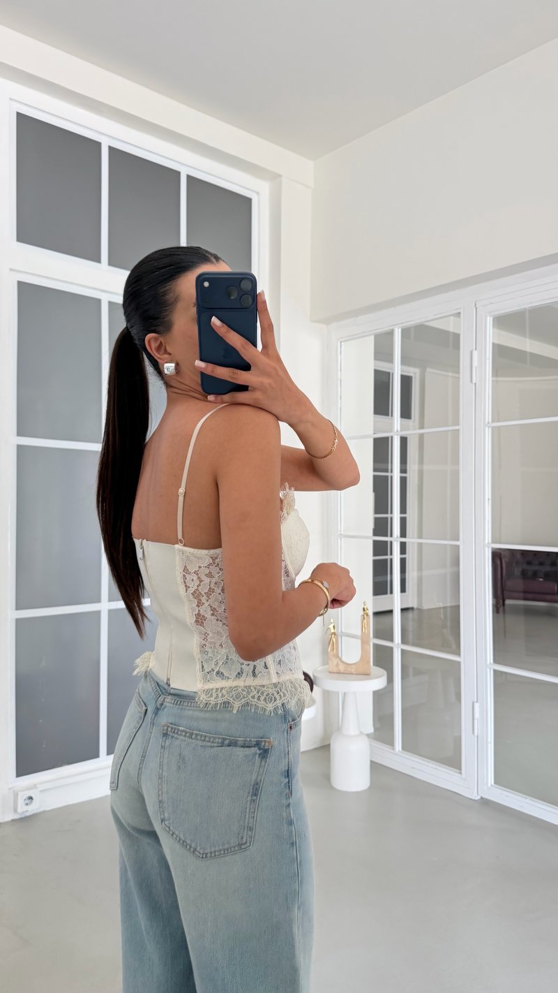 Krem Dantelli Çıkarılabilir Askılı Sırtı Lastikli Korse GAUS-01923