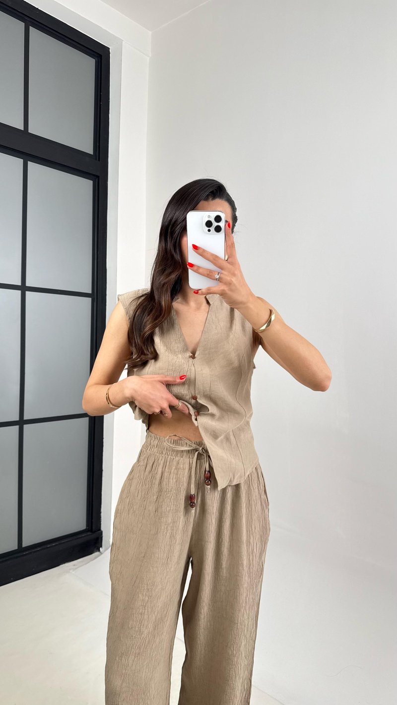 Sütlü Kahve Önü Düğmeli Yelek Beli Lastikli Pantolon Gofre Takım Gaus00454