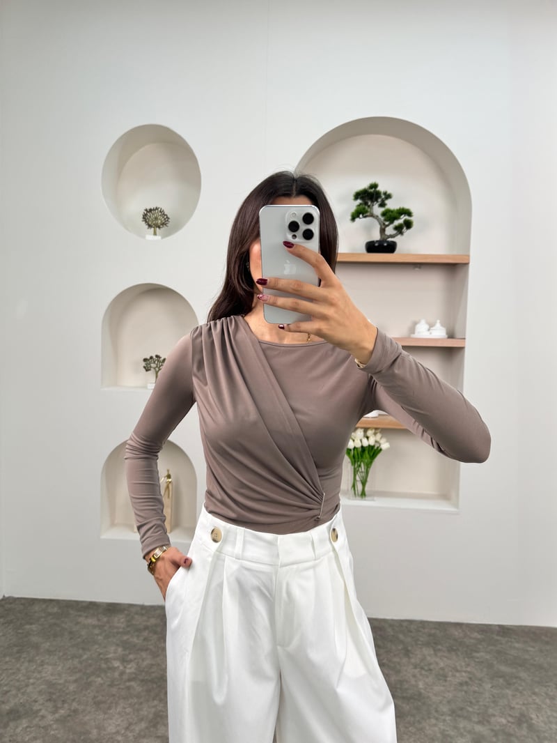 Bri Vizon Belden Büzgü Detaylı BluzGausBLUZGU00903632
