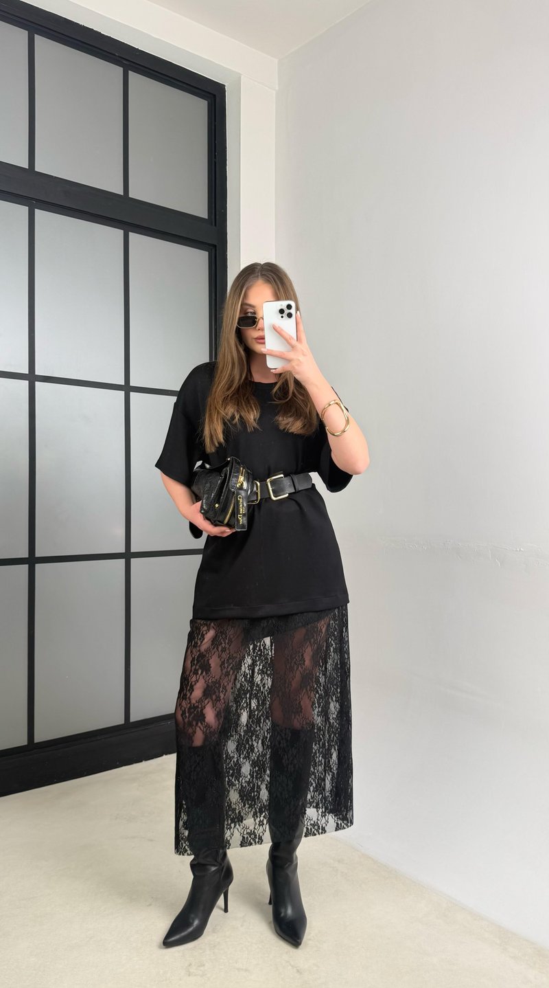 Siyah Dantel Detaylı Modal Kumaş Elbise GAUS-01105