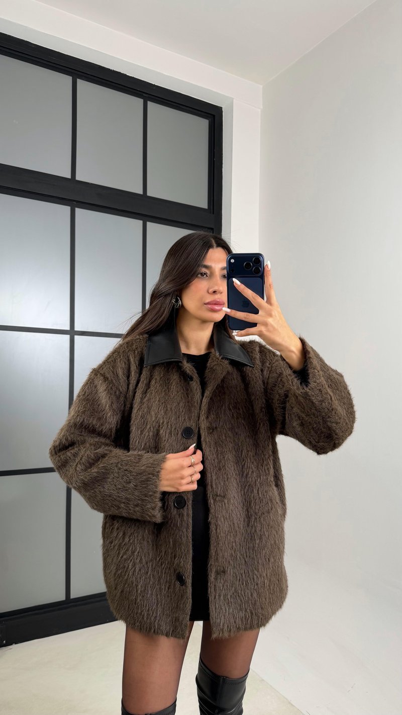 Acı Kahve Deri Yaka Detaylı Astarlı Peluş Ceket GAUS-00595