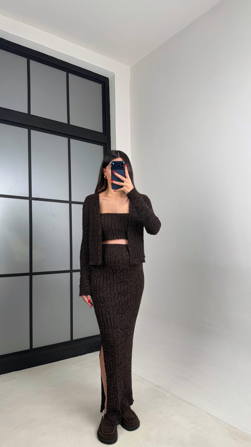 Acı Kahve Hırka Crop Beli Lastikli Yırtmaç Detaylı Etek Triko Takım GAUS-00969