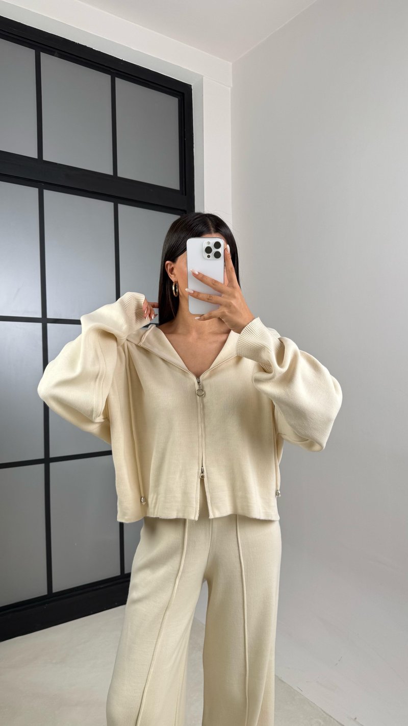 Ekru Kapüşonlu Hırka Beli Lastikli Pantolon İkili Triko Takım GAUS-00564