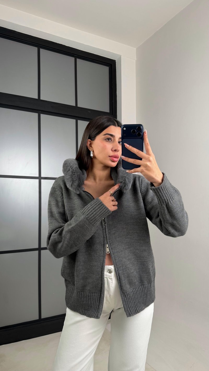 Antrasit Kürk Detaylı Kapüşonlu Triko Hırka GAUS-00883