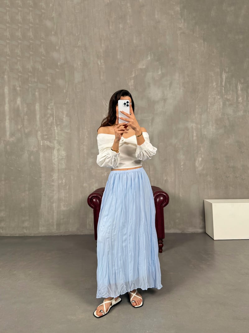 Blue Wrinkled Tulle Detailed Lined Skirt Gaus00052
