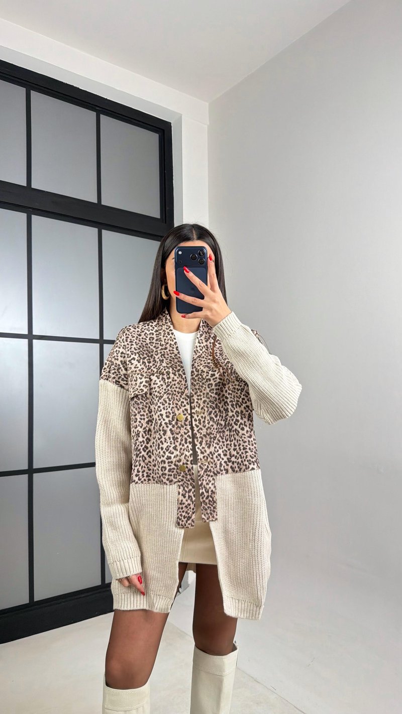 Kahve Leopar Desenli Denim Detaylı Triko Hırka GAUS-01001