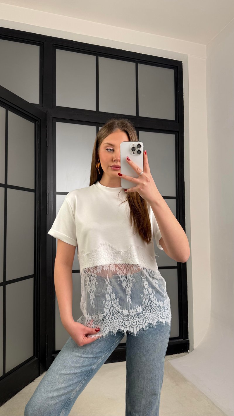 Ekru Dantel Detaylı Tshirt GAUS-01265