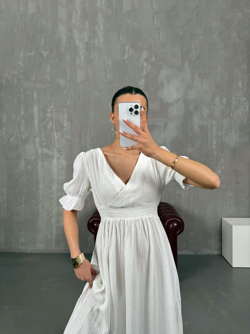 Beyaz V Yaka Beli Lastikli Büzgülü Müslin Pinterest Elbise Gaus00022