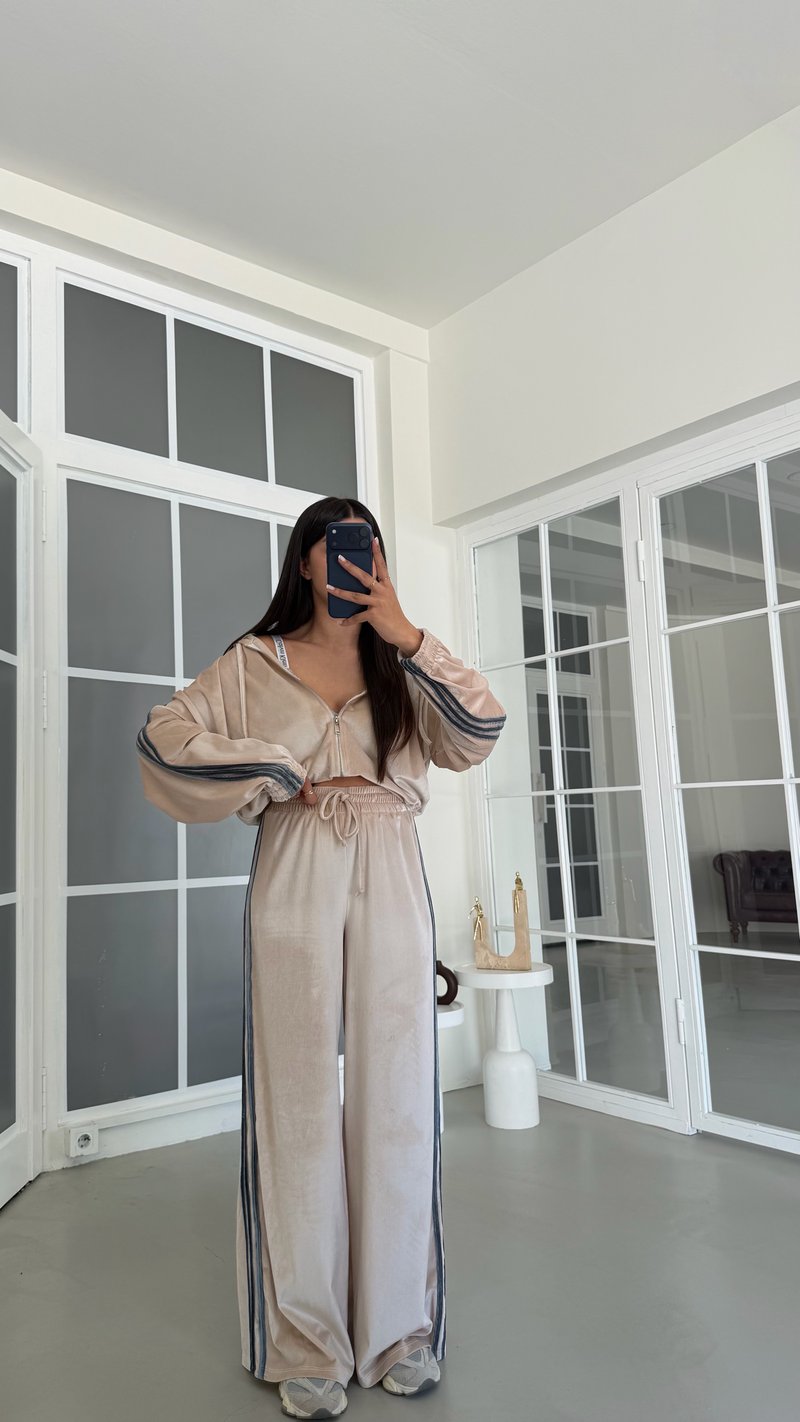 Taş Şerit Detaylı Hırka Beli Lastikli Pantolon İkili Kadife Takım GAUS-02197