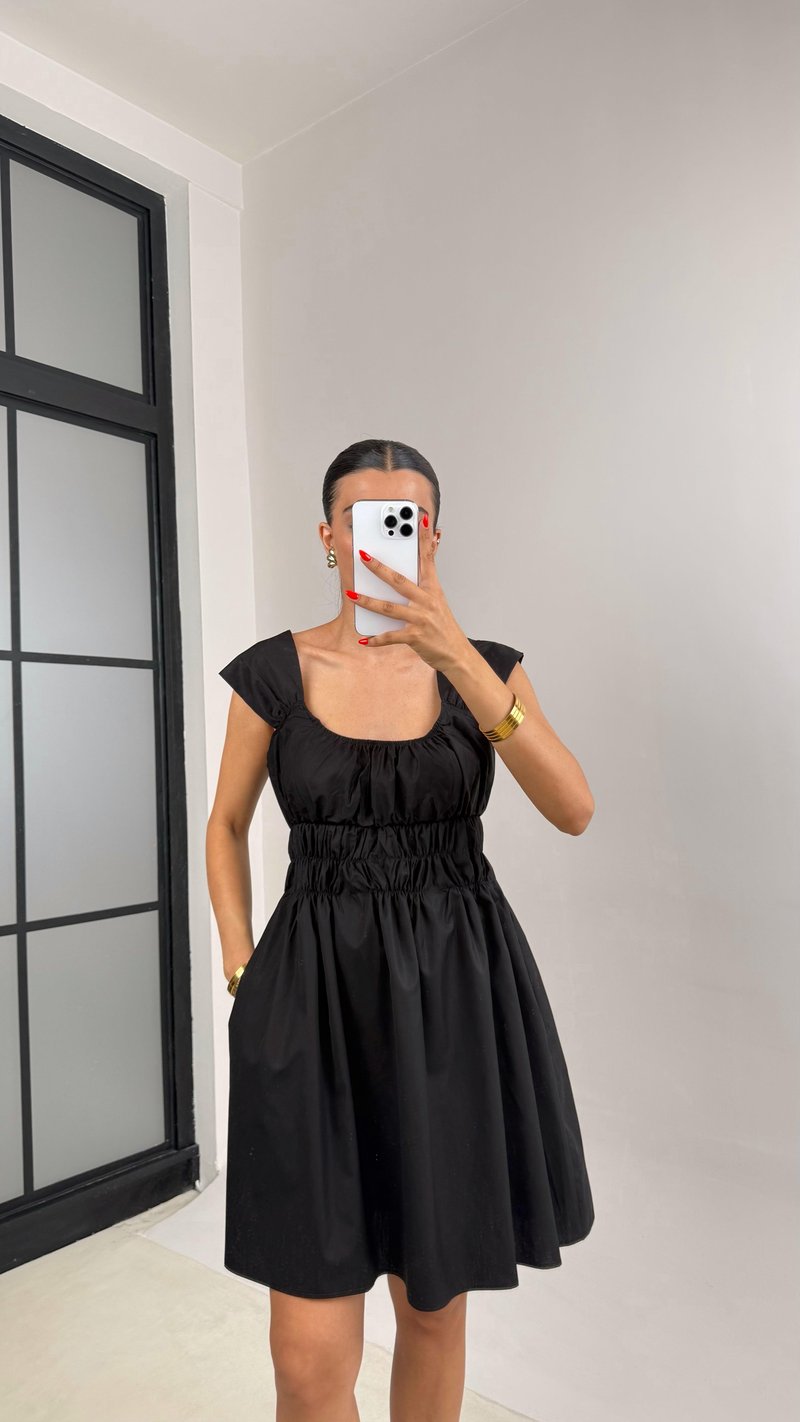 Siyah Gipe Detaylı Mini Poplin Elbise GAUS-0033GAUSELBİSEGAUS-0033