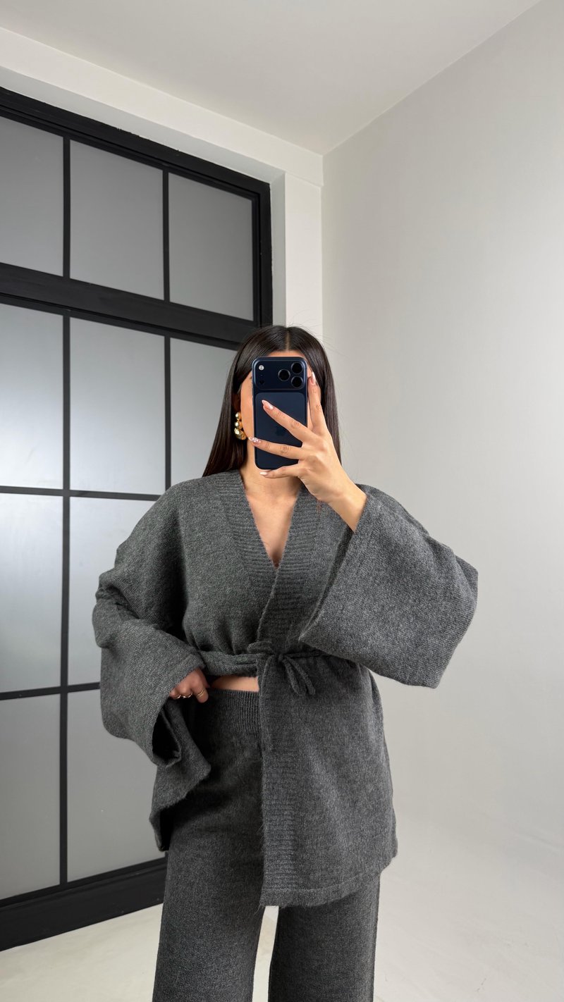 Antrasit Kuşaklı Hırka Beli Lastikli Pantolon Triko Takım GAUS-00848