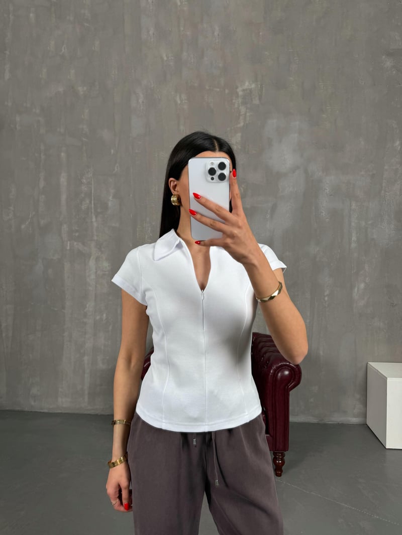 Beyaz Polo Yaka Ön Fermuarlı Tshirt Gaus00191