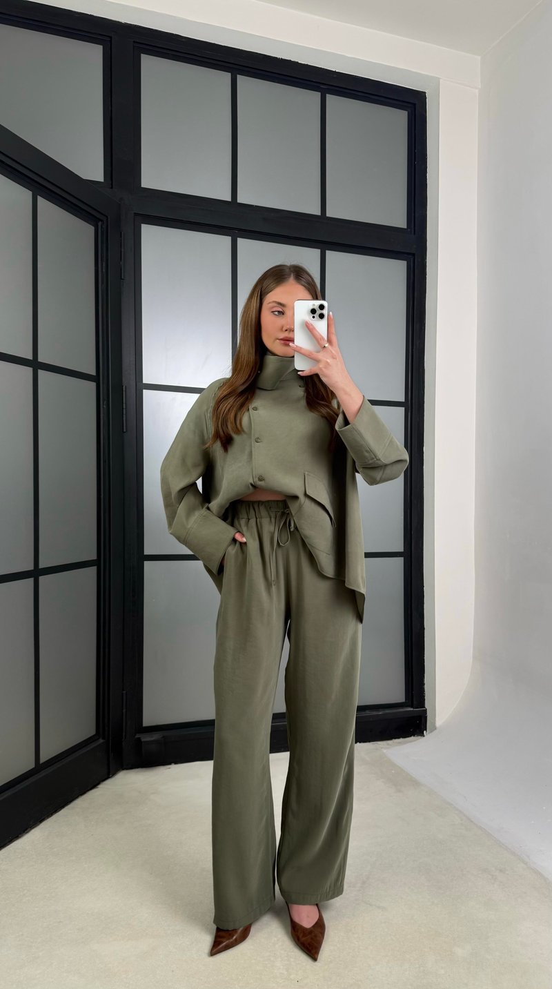 Yeşil Gömlek Beli Lastikli Pantolon Cep Detaylı Muadil Tencel Takım GAUS-01225