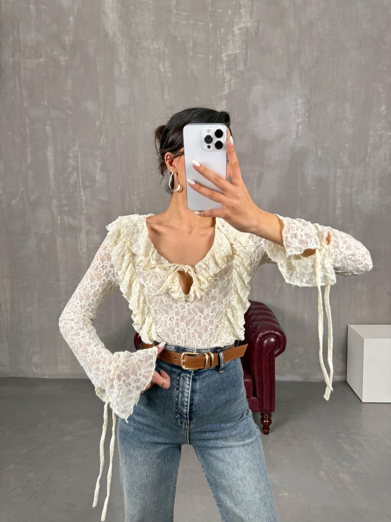 Cream Lace V-Neck Replacement Shirt Gaus00048